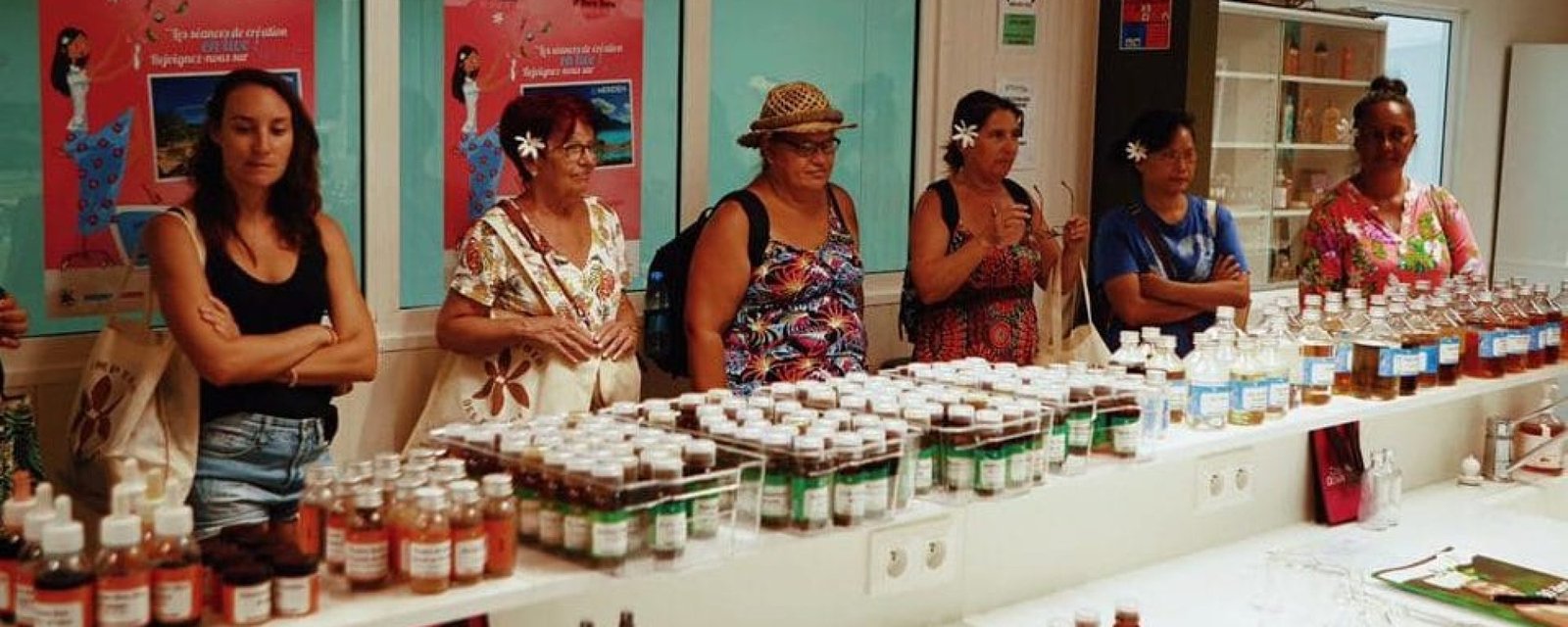 Fabrique ton monoï de Tahiti et repars avec ton flacon unique !