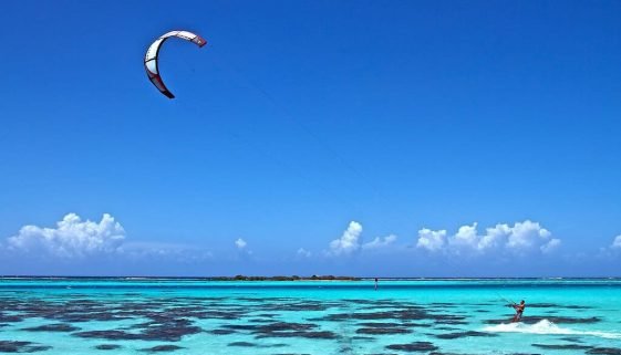 Main,Spot,Of,Kitsurf,On,Moorea,Island,,French,Polynesia