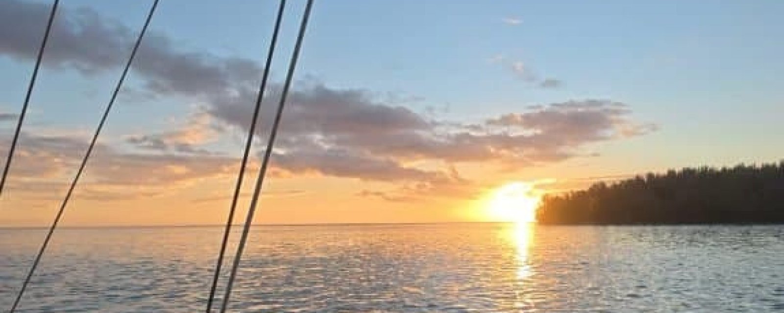 image1 VAAPITI : Explorez Moorea à bord d’une pirogue double traditionnelle