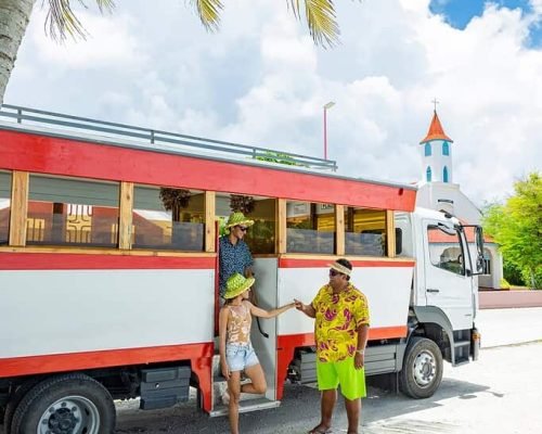 P2_FAKARAVA_00036_FAKARAVA_GregoireLeBacon